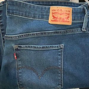 Levi’s 311 shaping skinny size 20w